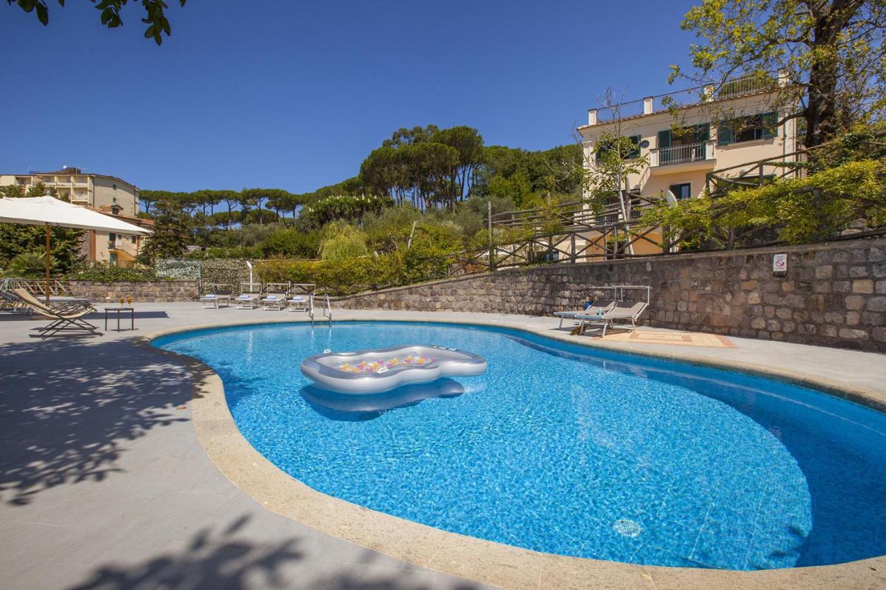 Amore Rentals - Residence Bosco Сант-Агата-суи-Дуэ-Гольфи Экстерьер фото